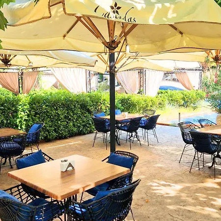 Daire Attractive Studio-apartment In Sunny Cascadas Family *
