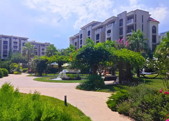 Attractive Studio-apartment In Sunny Cascadas Family Daire